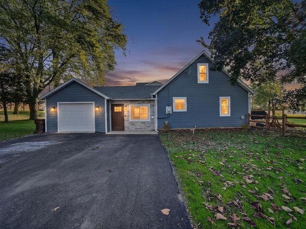 11709 231st Ct, Salem Lakes, WI 53179