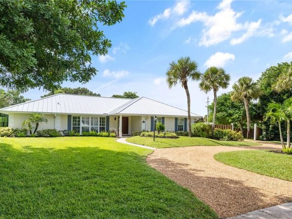 2125 Periwinkle Drive, Vero Beach, FL 32963