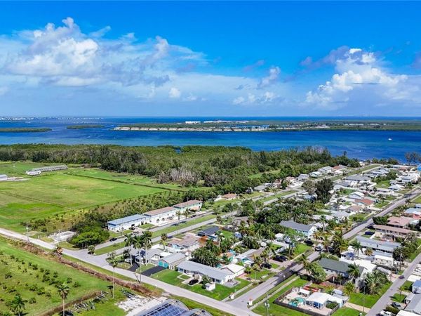 11704 40TH AVENUE W, BRADENTON, FL 34210