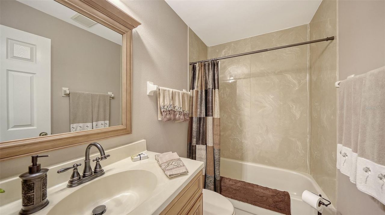 3182 Windrush Bourne , Unit 29, Sarasota, FL 34235 Photo