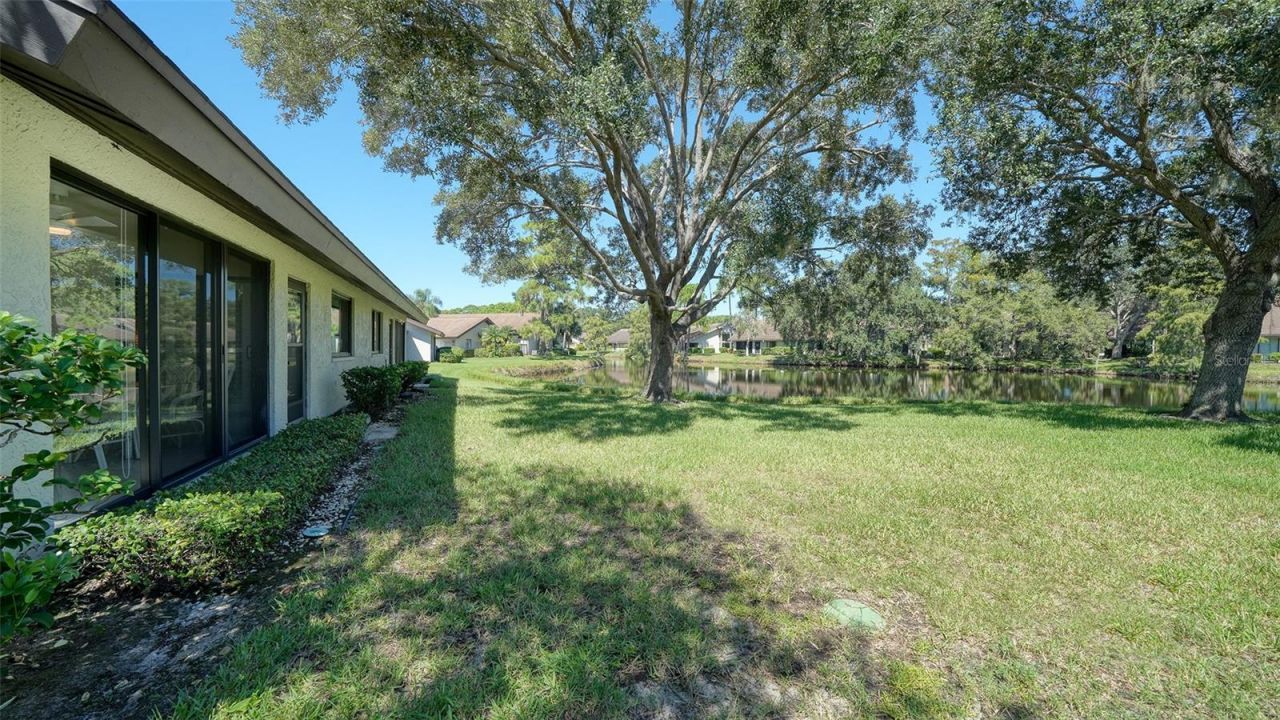 3182 Windrush Bourne , Unit 29, Sarasota, FL 34235 Photo
