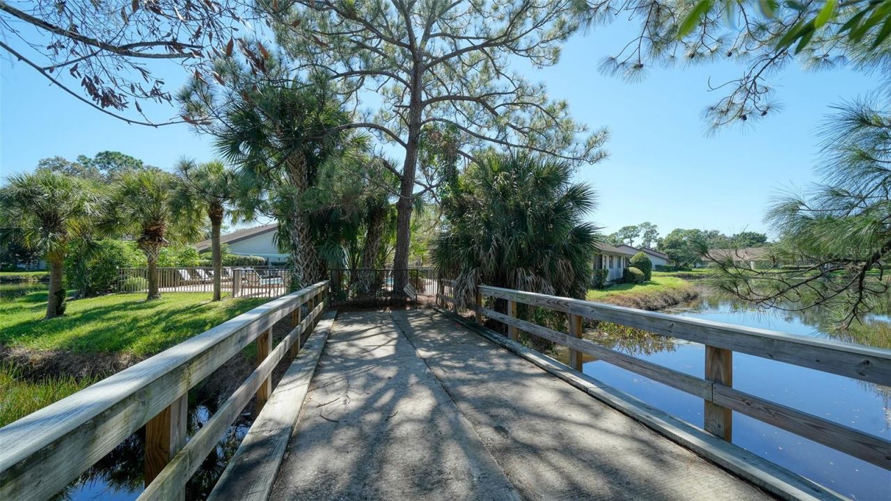 3182 Windrush Bourne , Unit 29, Sarasota, FL 34235 Photo