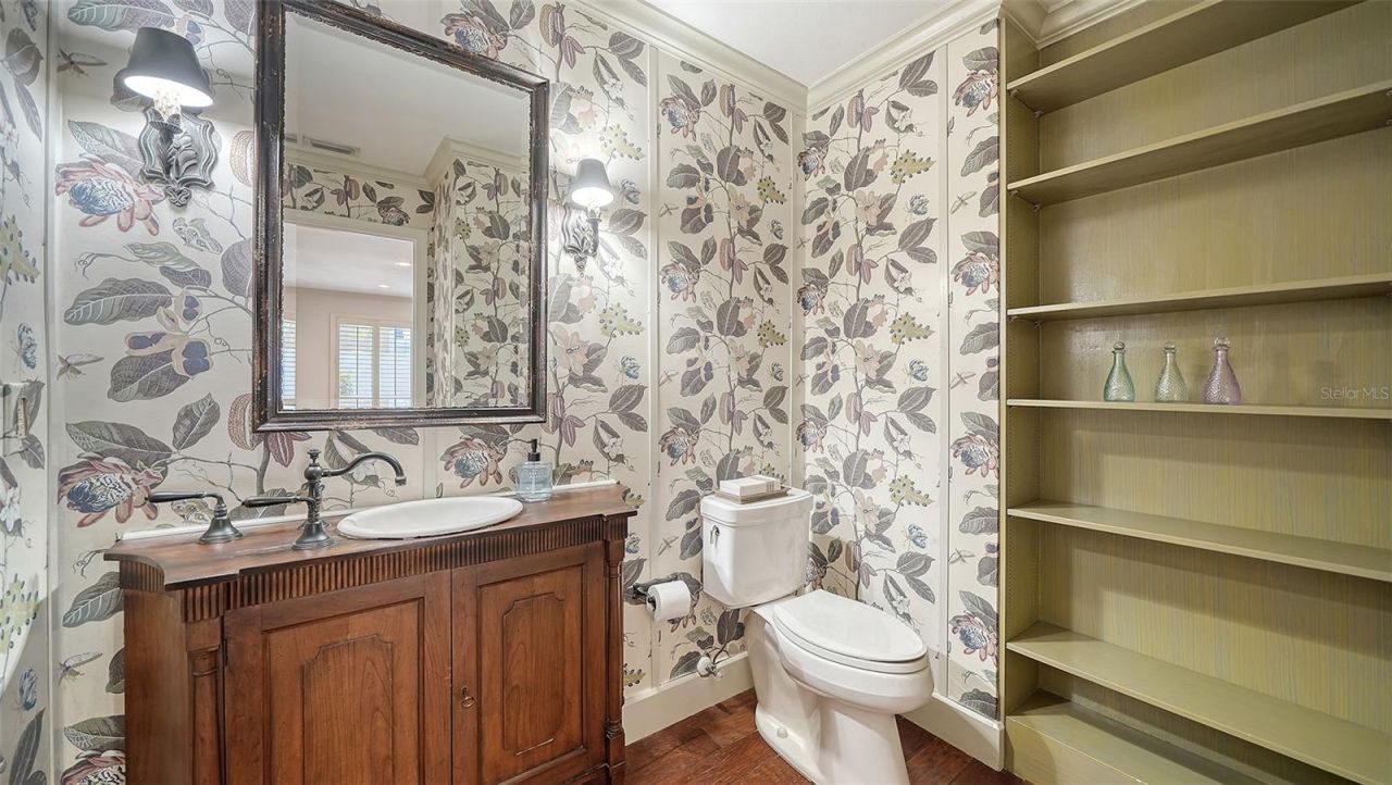 1695 Hyde Park Street, Sarasota, FL 34239 Photo