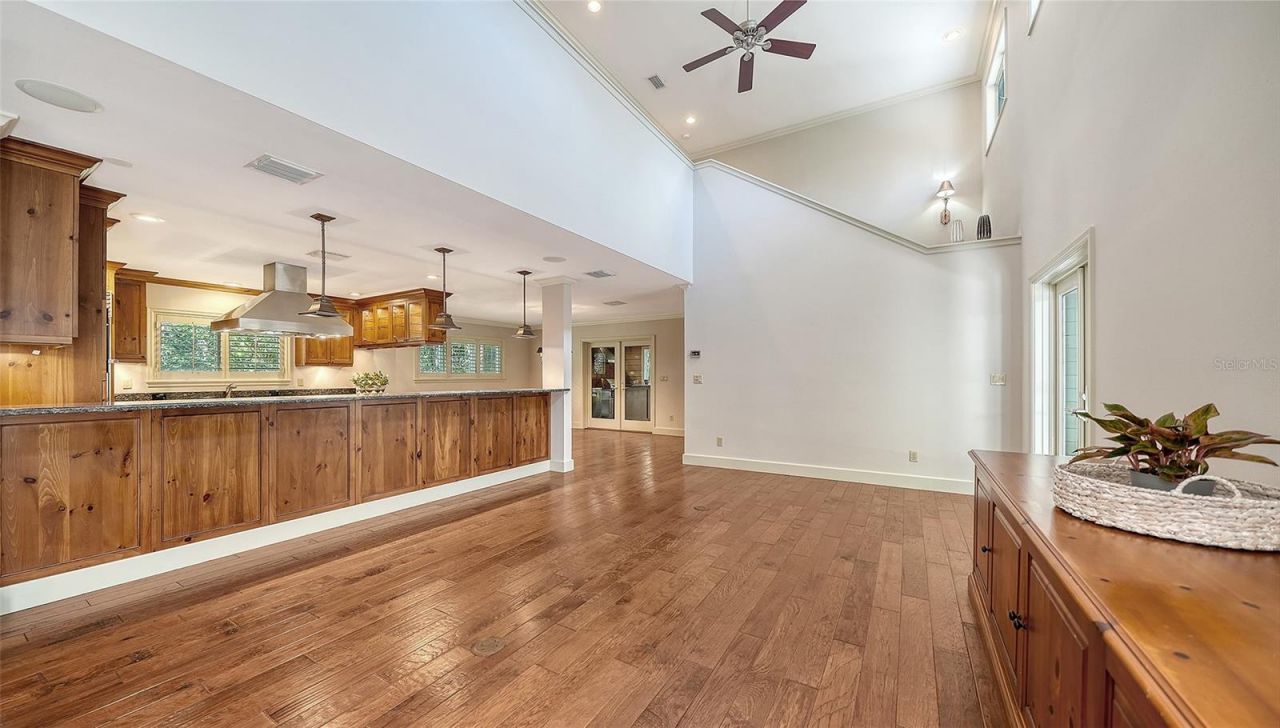 1695 Hyde Park Street, Sarasota, FL 34239 Photo