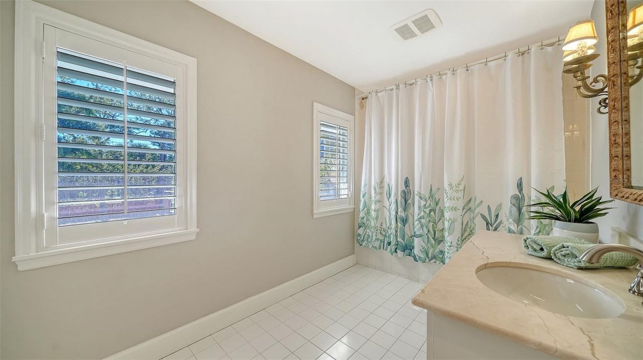 1695 Hyde Park Street, Sarasota, FL 34239 Photo