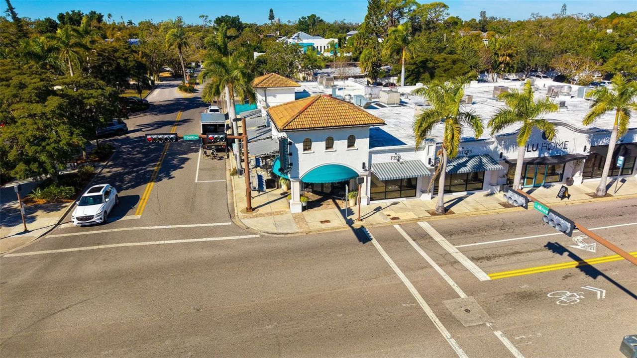 1695 Hyde Park Street, Sarasota, FL 34239 Photo