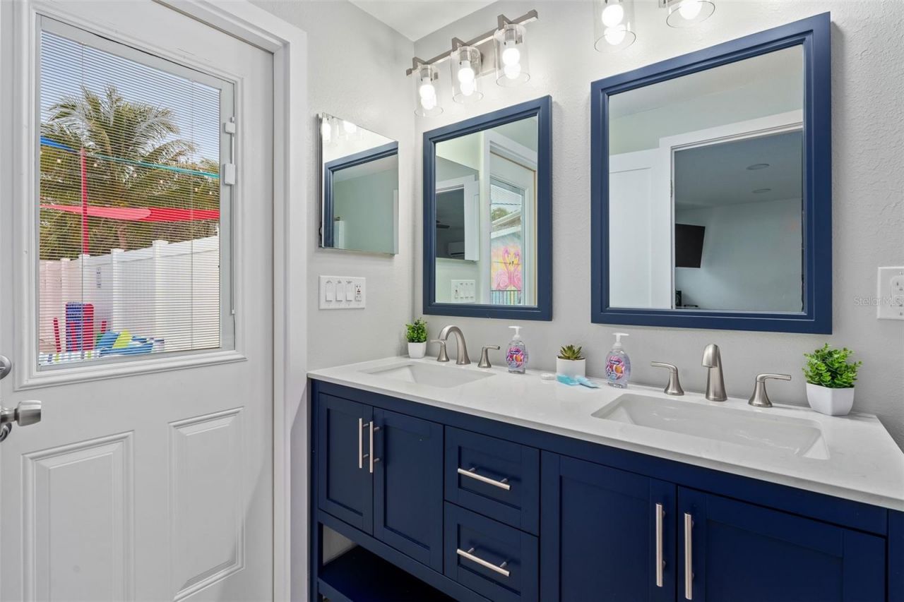 4418 100th Street W, Bradenton, FL 34210 Photo