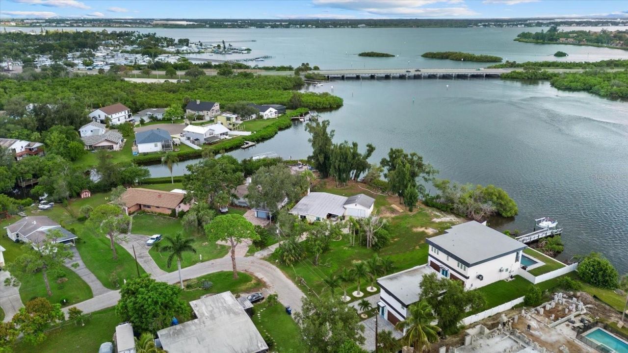 707 Tropical Drive, Bradenton, FL 34208 Photo