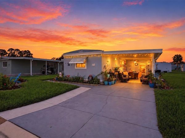 39 HAWAIIAN WAY , LEESBURG, FL 34788