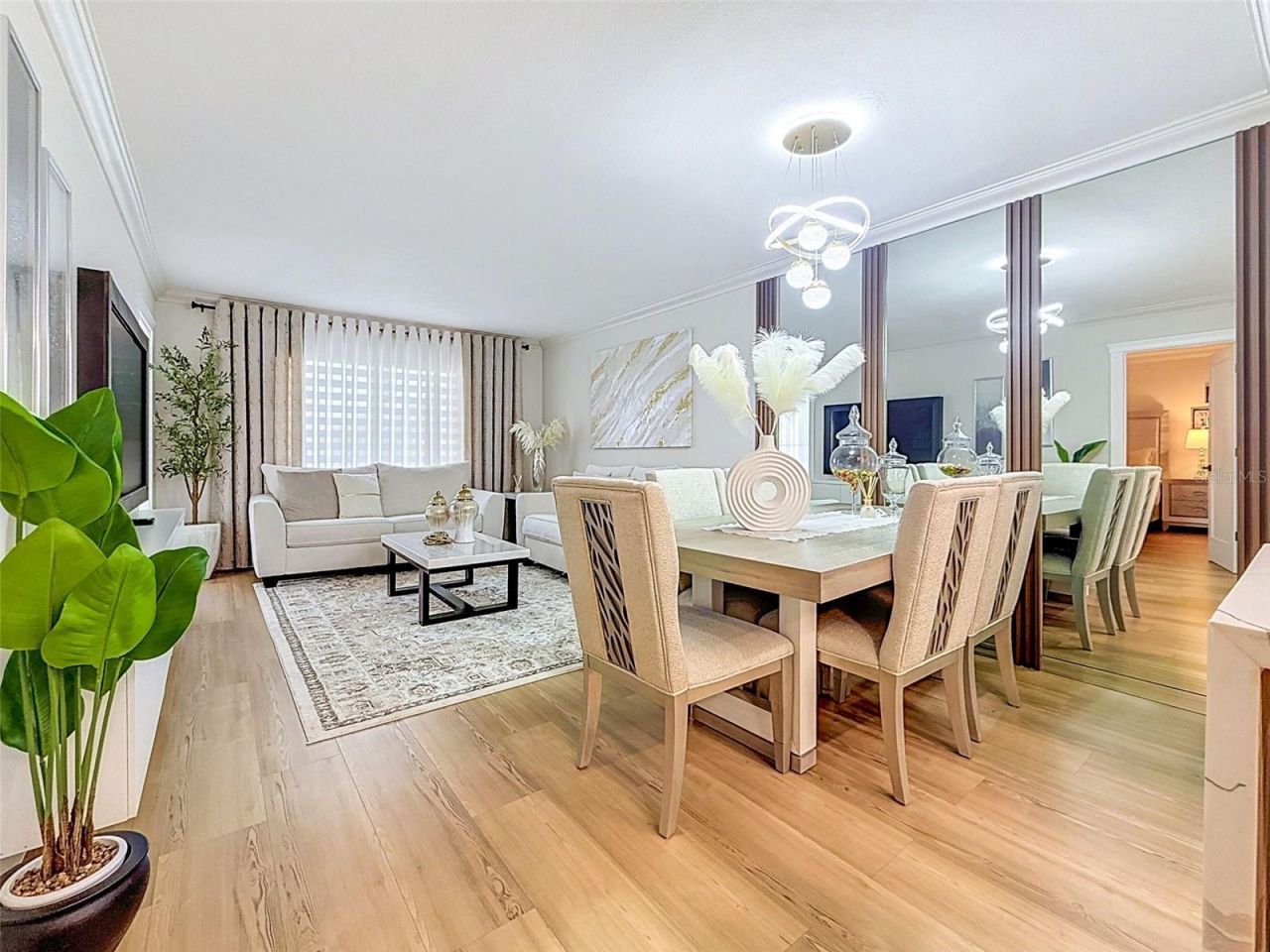 1520 Glen Oaks Drive E, Unit 244, Sarasota, FL 34232 Photo