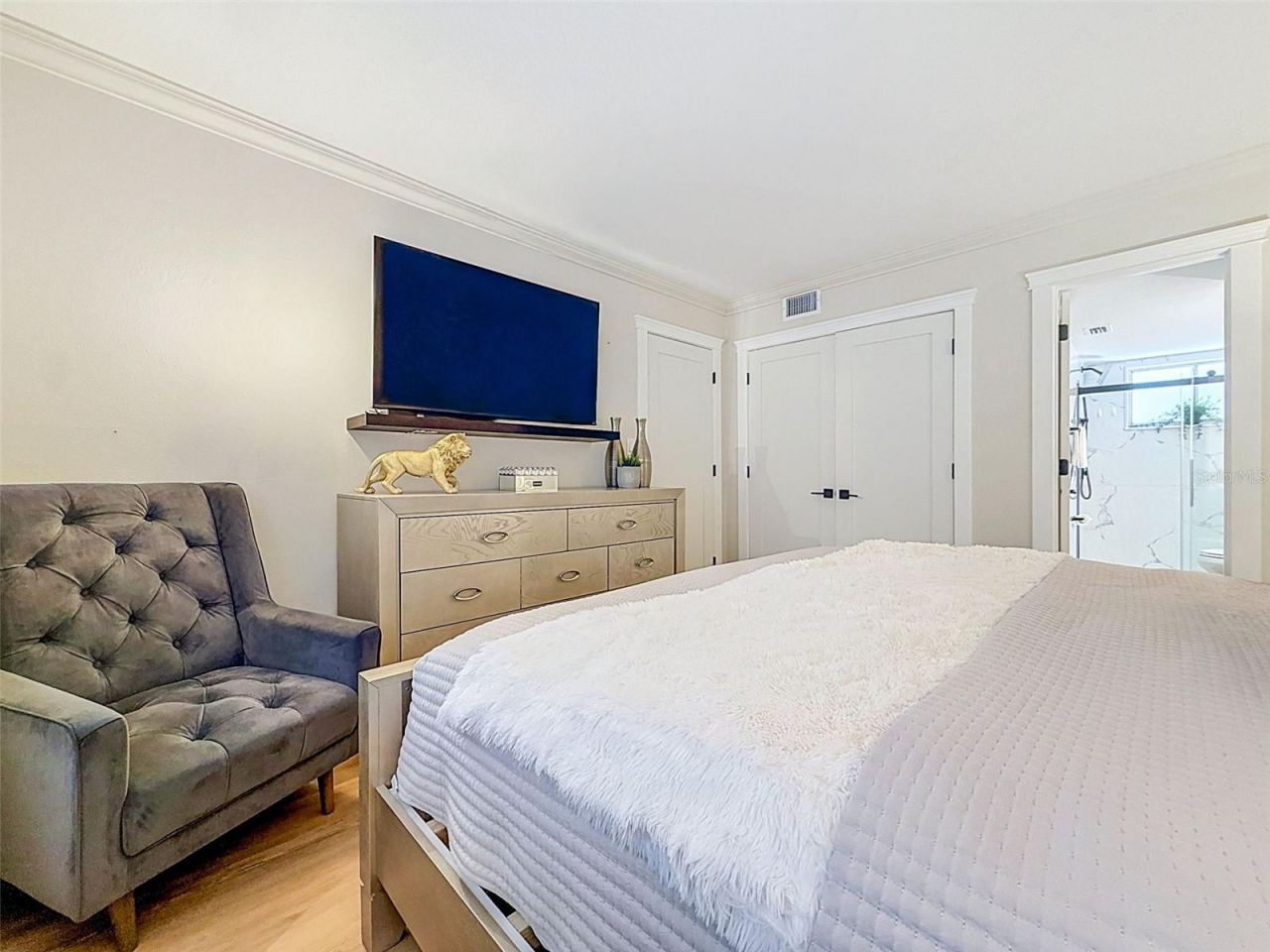 1520 Glen Oaks Drive E, Unit 244, Sarasota, FL 34232 Photo