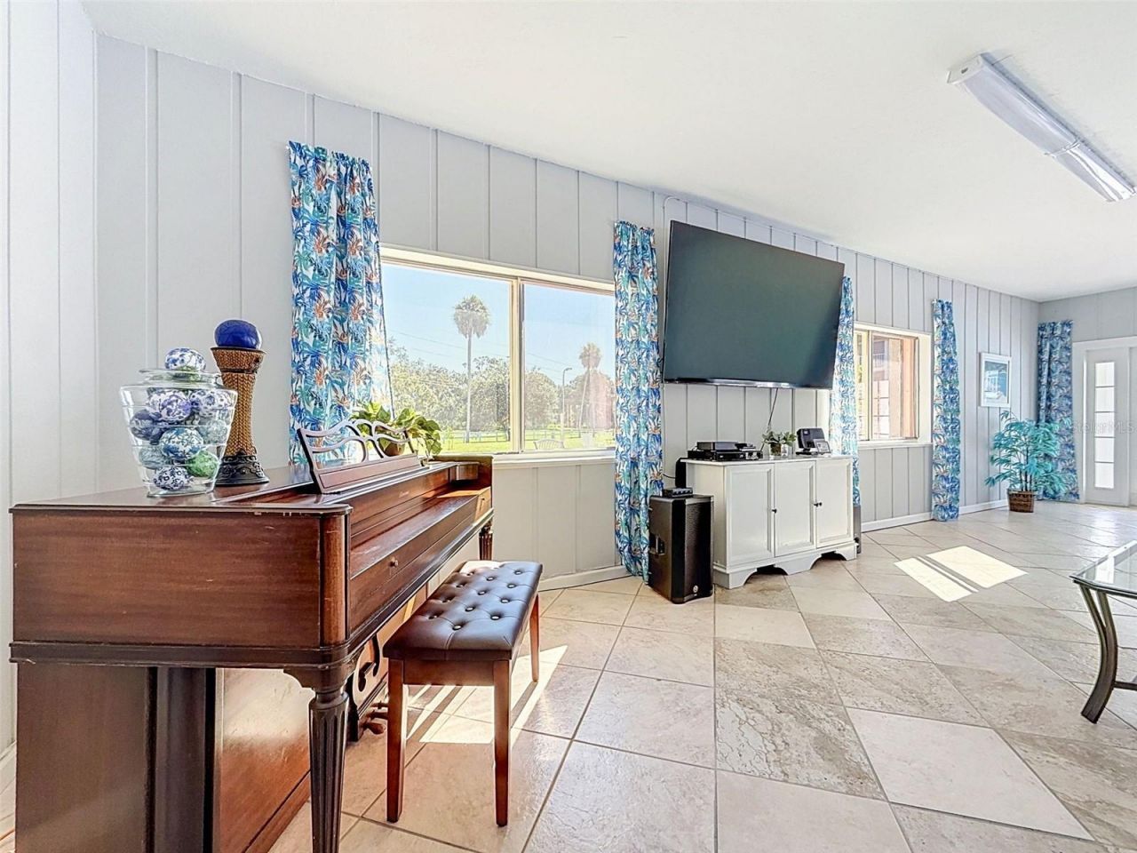 1520 Glen Oaks Drive E, Unit 244, Sarasota, FL 34232 Photo