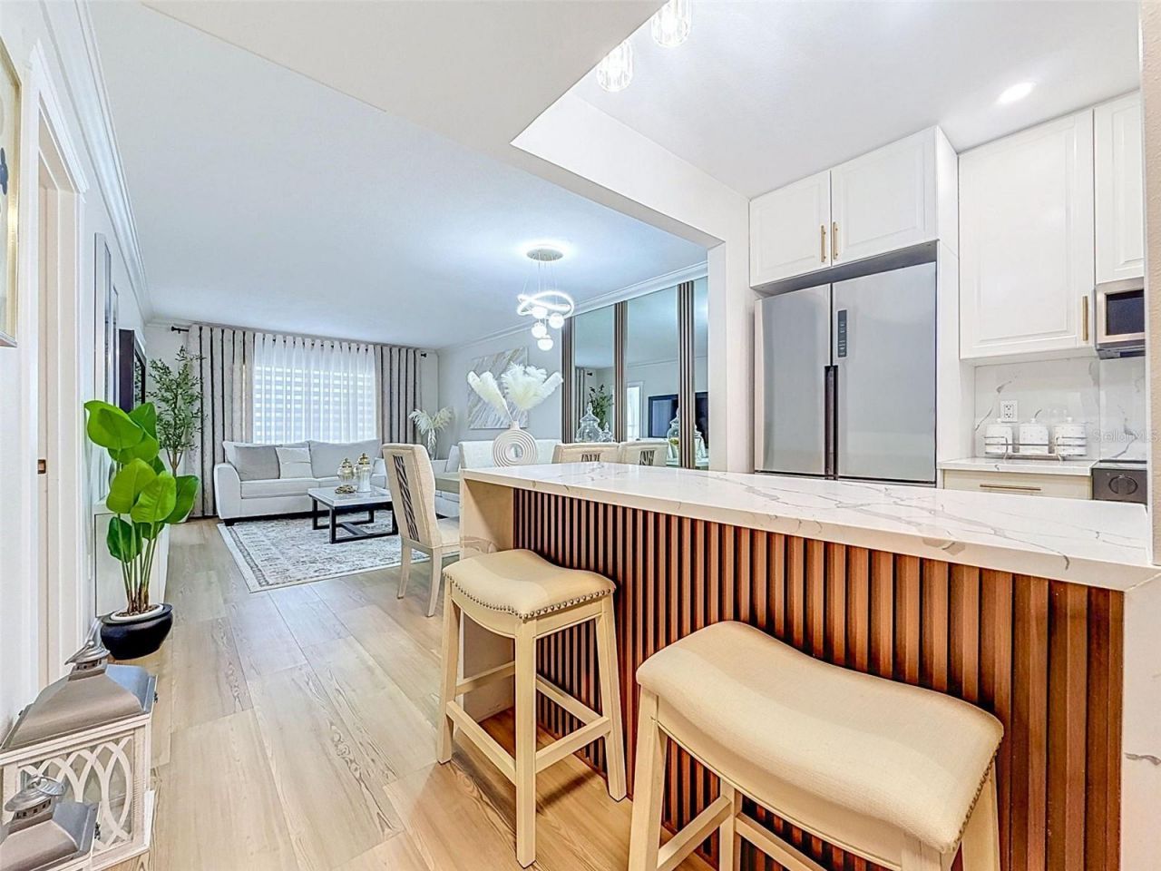 1520 Glen Oaks Drive E, Unit 244, Sarasota, FL 34232 Photo