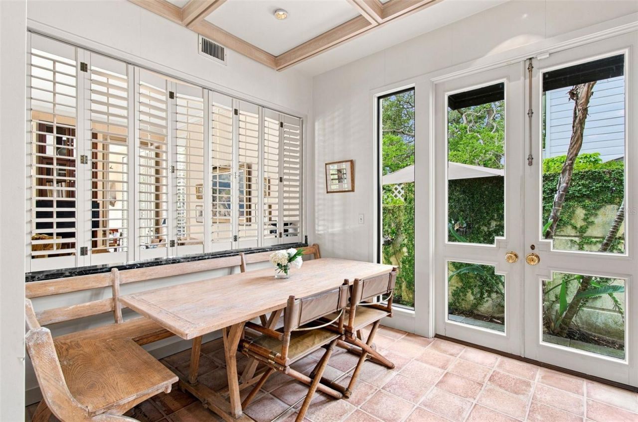 924 S Golf View Street, Tampa, FL 33629 Photo