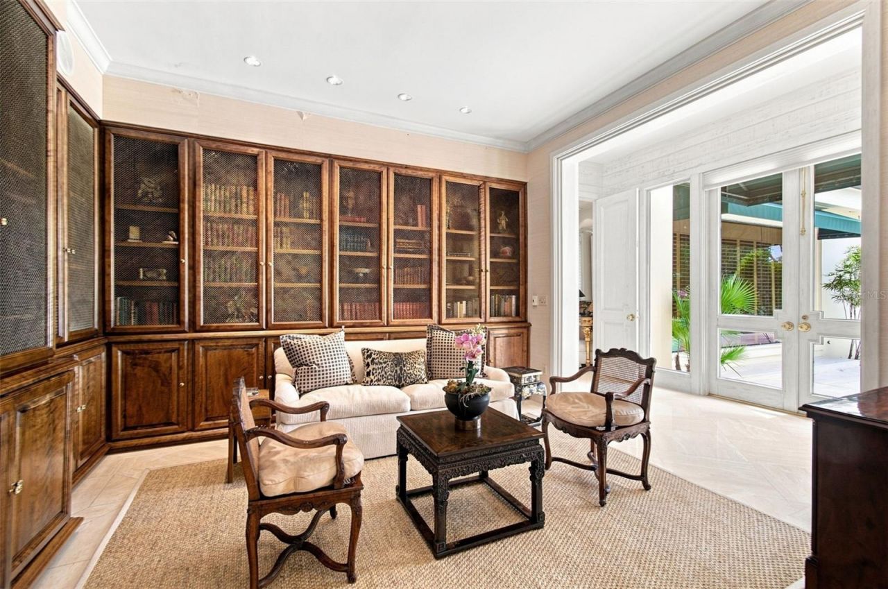 924 S Golf View Street, Tampa, FL 33629 Photo