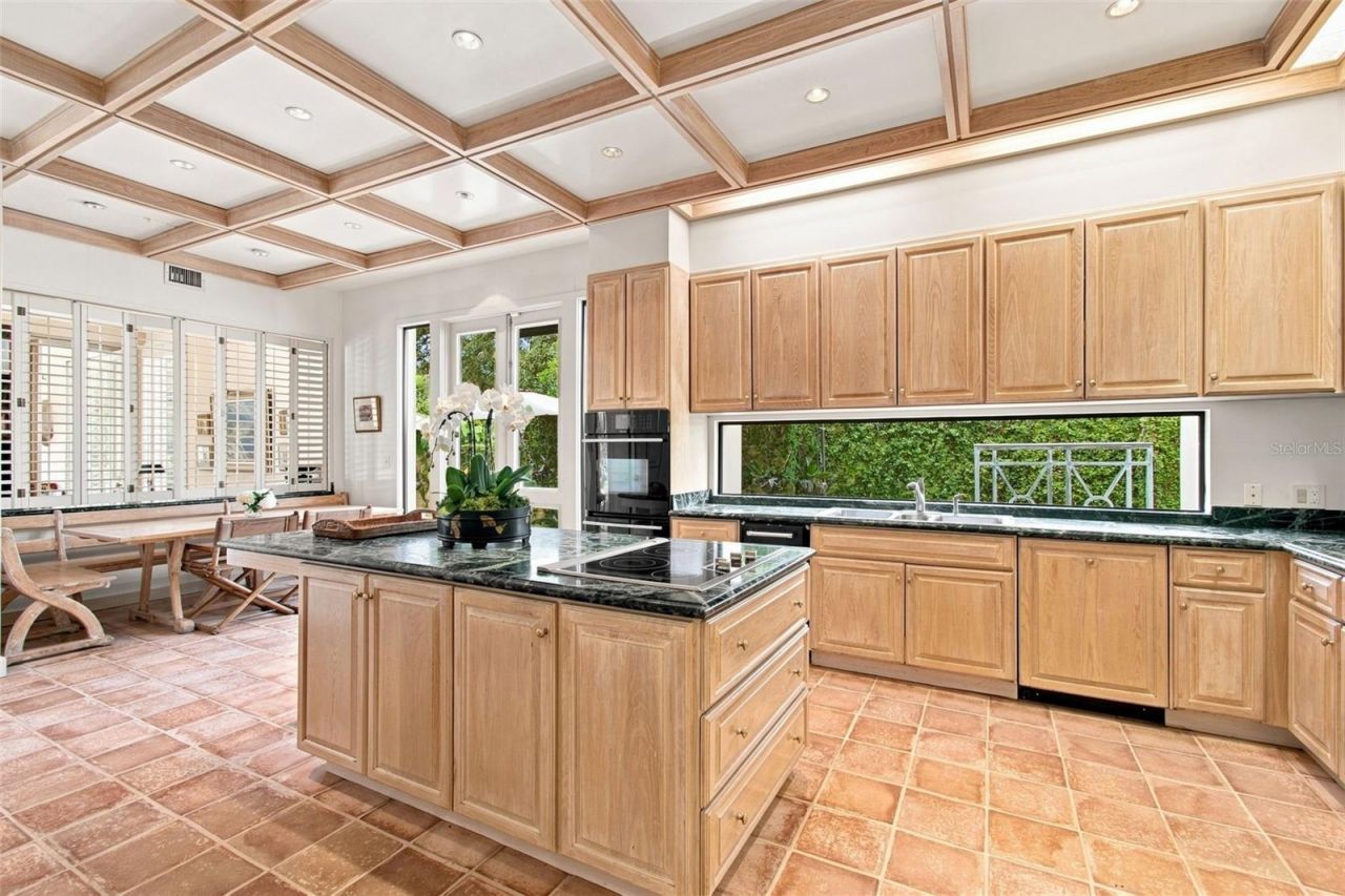 924 S Golf View Street, Tampa, FL 33629 Photo