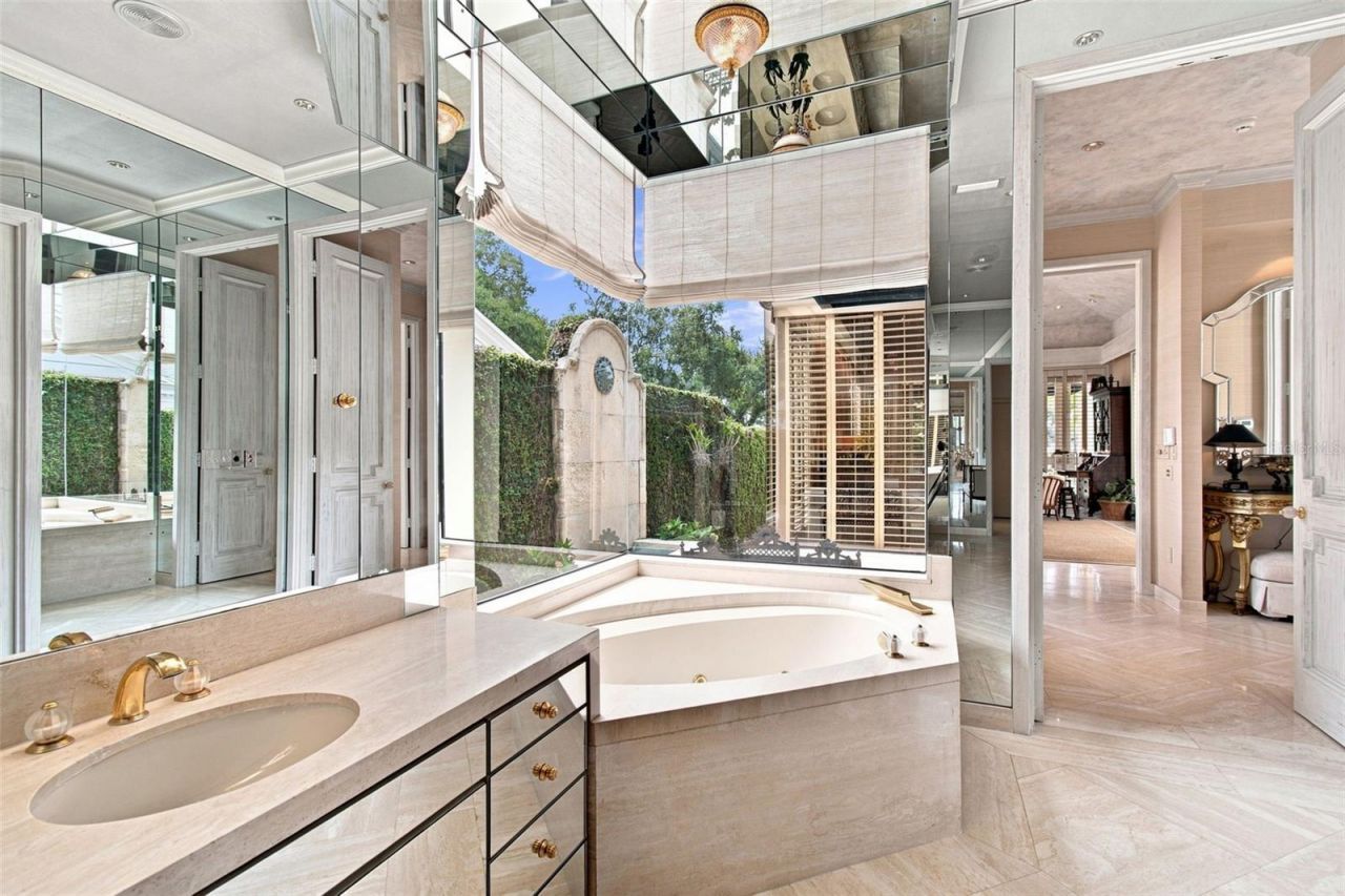 924 S Golf View Street, Tampa, FL 33629 Photo