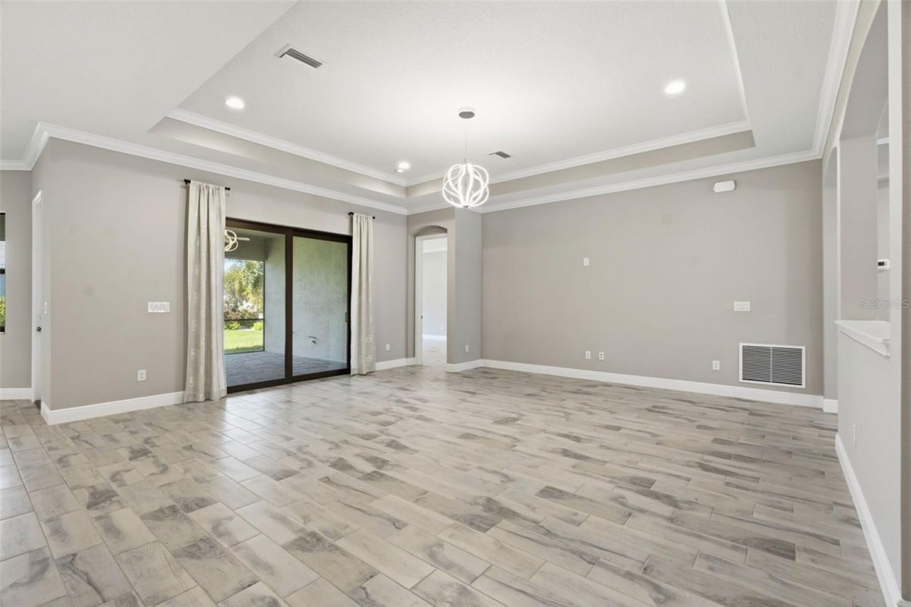 814 Tirano Way , Ruskin, FL 33573 Photo