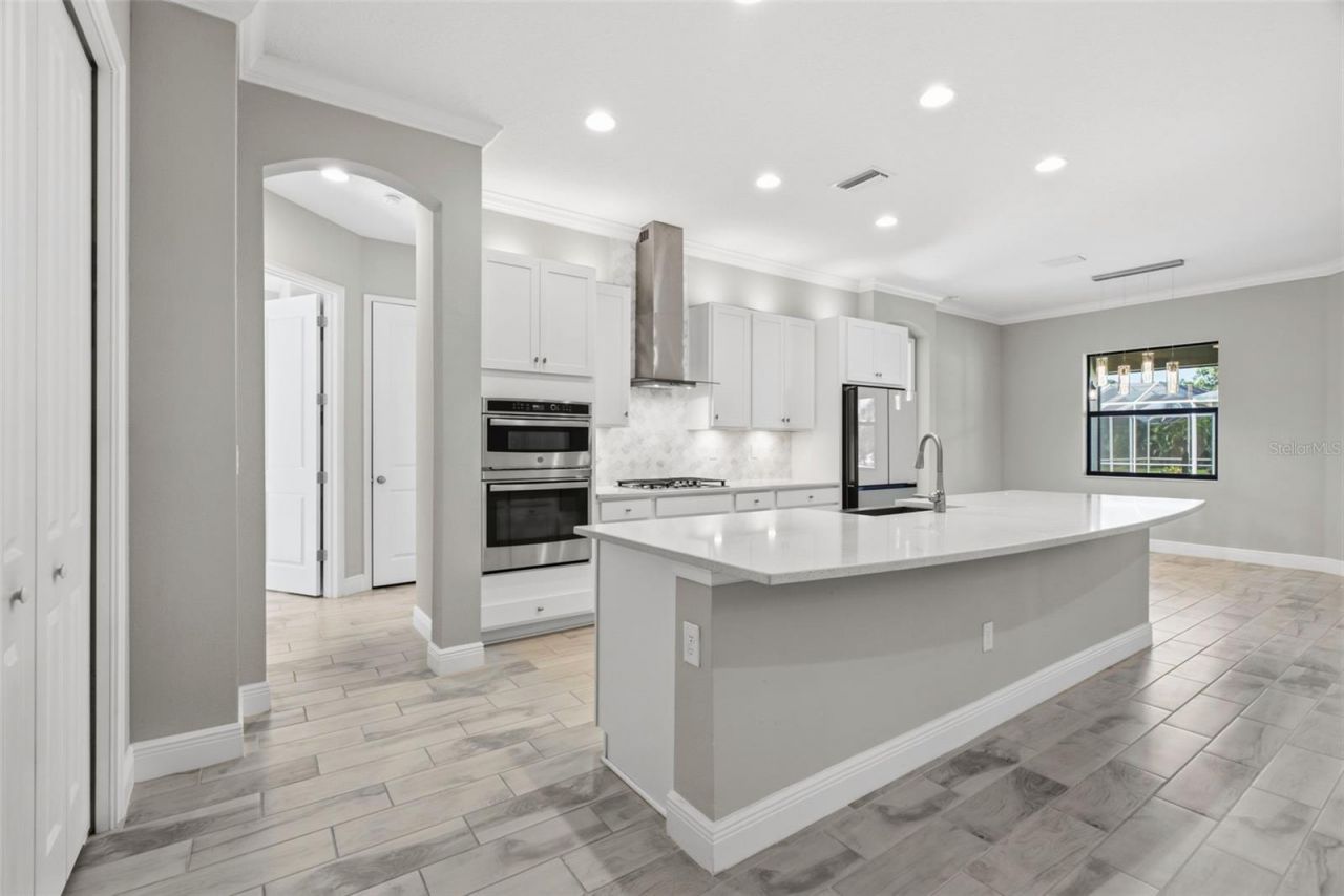 814 Tirano Way , Ruskin, FL 33573 Photo