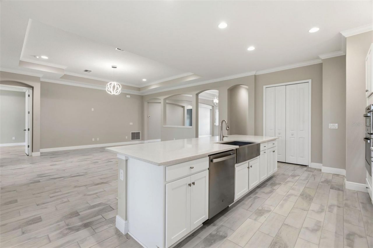 814 Tirano Way , Ruskin, FL 33573 Photo