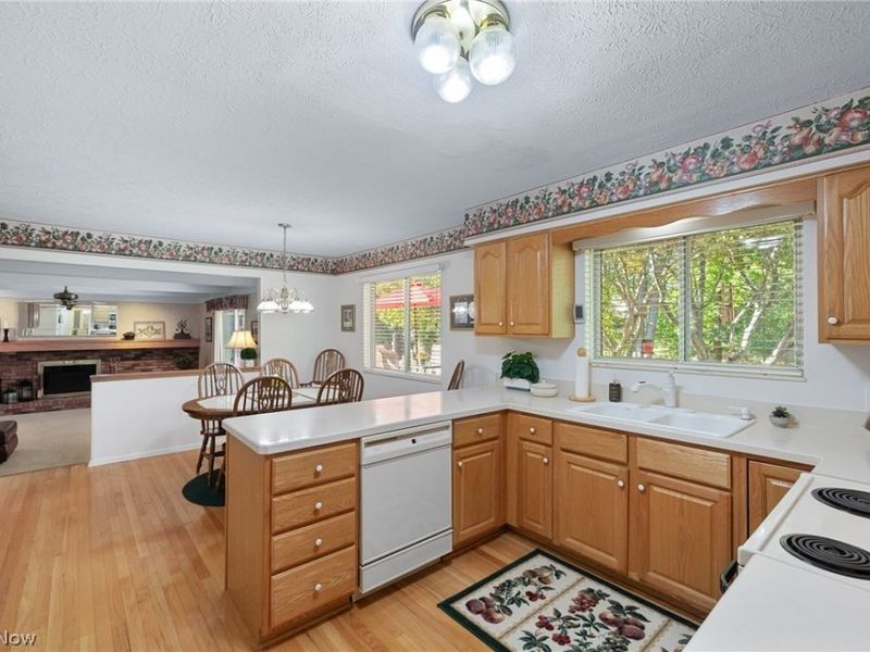 18204 Winchester Court, Strongsville, OH 44136 Photo 17