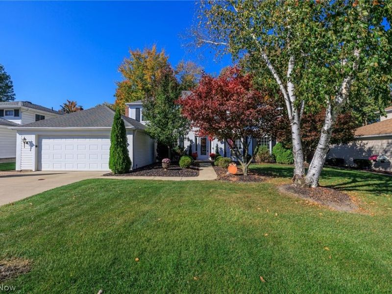 18204 Winchester Court, Strongsville, OH 44136 Photo 3