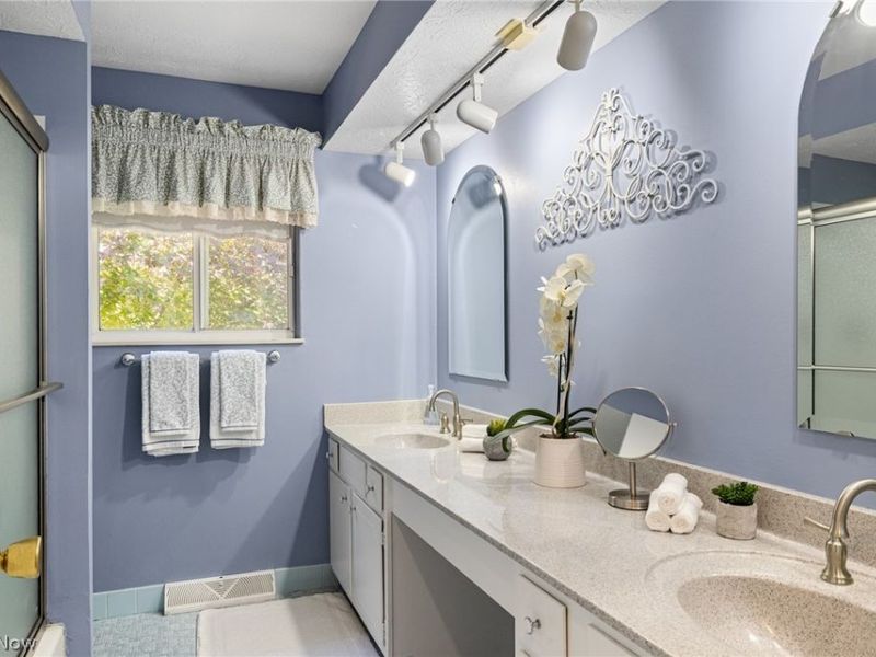 18204 Winchester Court, Strongsville, OH 44136 Photo 40