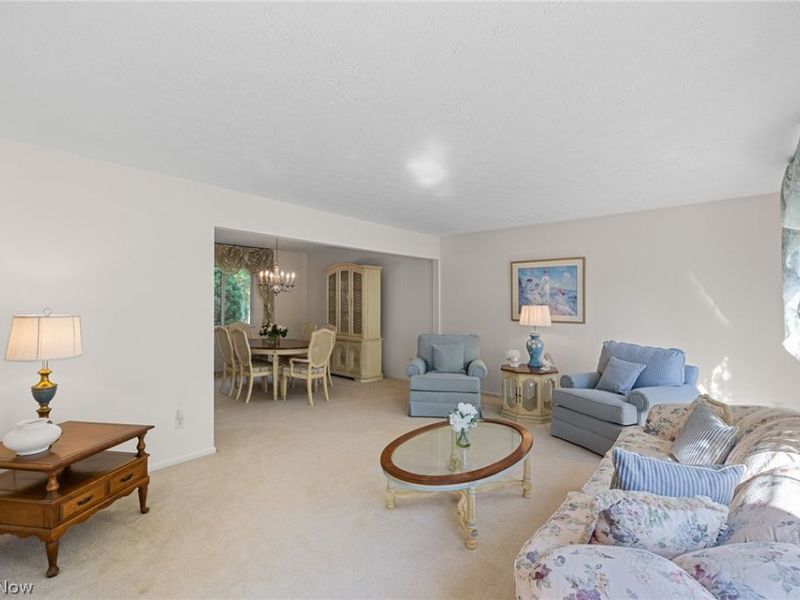 18204 Winchester Court, Strongsville, OH 44136 Photo 8