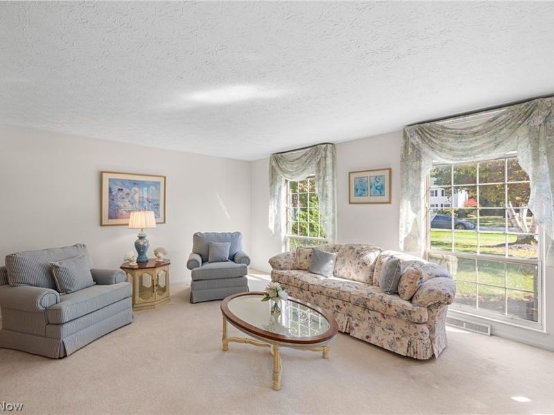 18204 Winchester Court, Strongsville, OH 44136 Photo 9