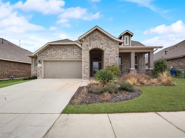 709 Falcon Road, Argyle, TX 76226