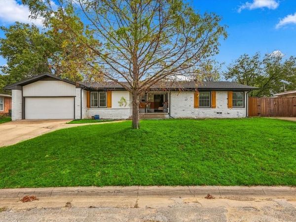 2740 Spruce Park Drive, Richland Hills, TX 76118