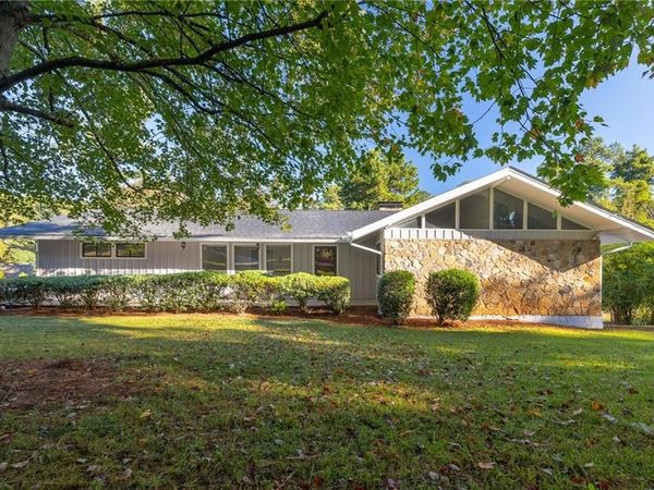3385 Laren Lane SW, Atlanta, GA 30311