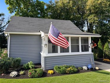 312 74th Street , Niagara Falls, NY 14304
