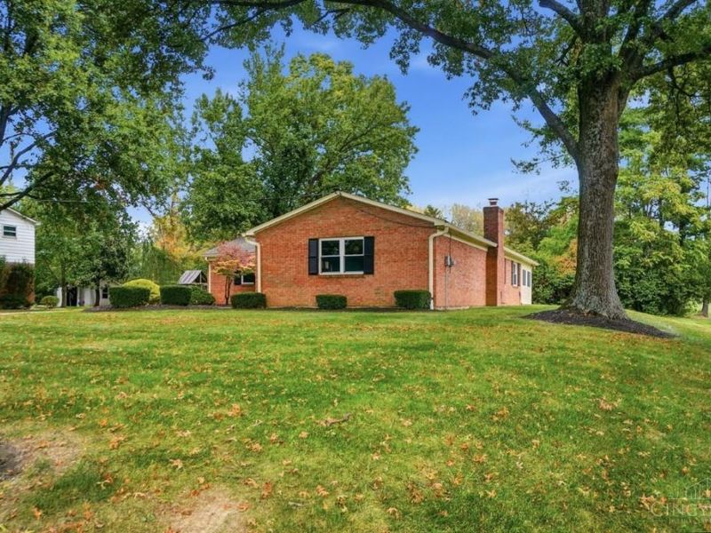 9672 Placid Drive, West Chester, OH 45241 Photo 3
