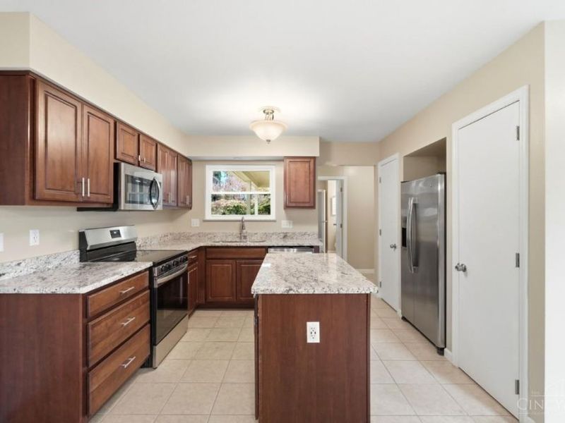 9672 Placid Drive, West Chester, OH 45241 Photo 6