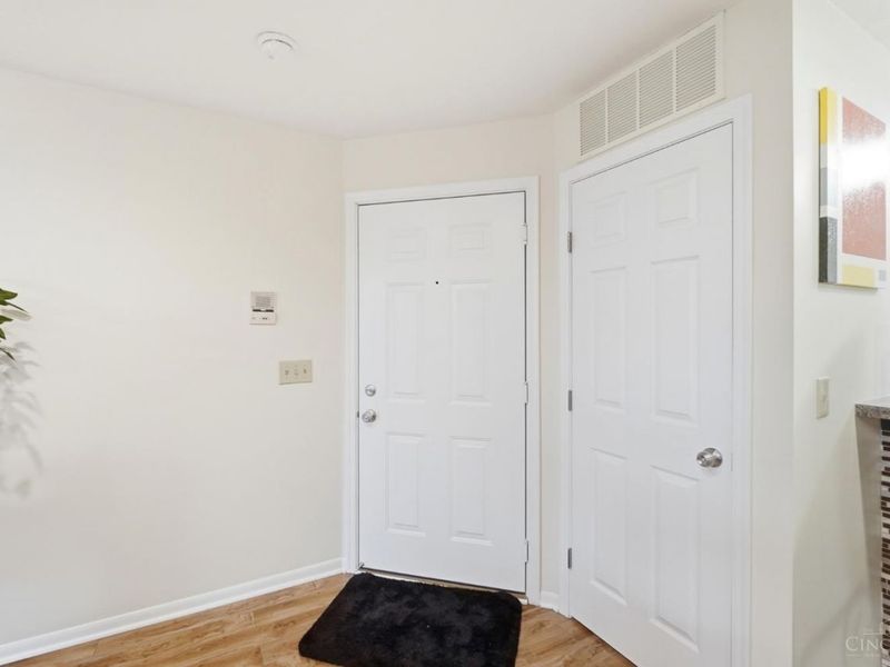 4395 North Shore Drive, Unit 103, Deerfield Township, OH 45040 Photo 4
