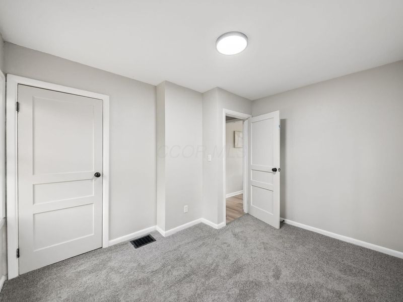 2167 Middlehurst Drive , Columbus, OH 43219 Photo 14