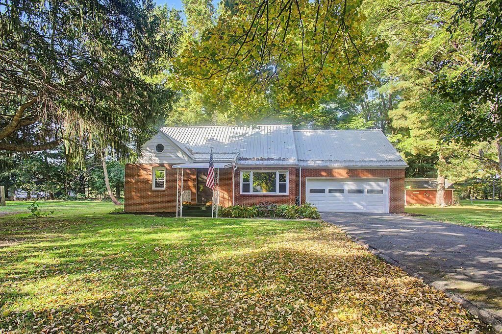 83 Mount Vernon Avenue, Fredericktown, OH 43019 Main Photo
