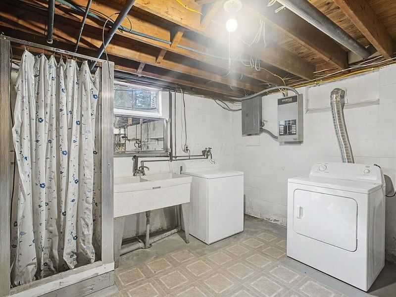 83 Mount Vernon Avenue, Fredericktown, OH 43019 Photo 32