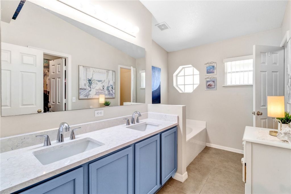 107 Morgan Circle, Sebastian, FL 32958 Photo