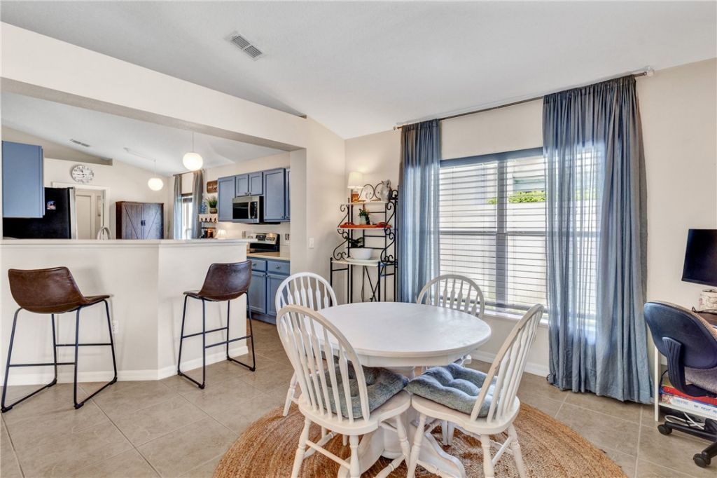 107 Morgan Circle, Sebastian, FL 32958 Photo