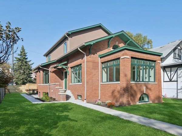 2616 W Sunnyside Avenue, Chicago, IL 60625