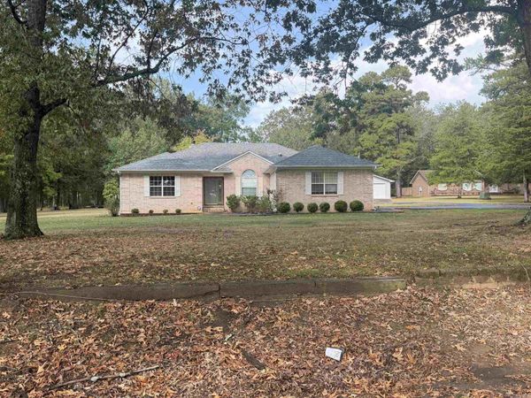 240 Besancon, Cabot, AR 72023