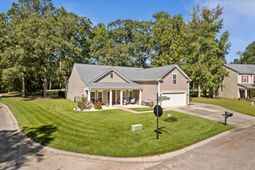 5204 Birdie Lane photo 4