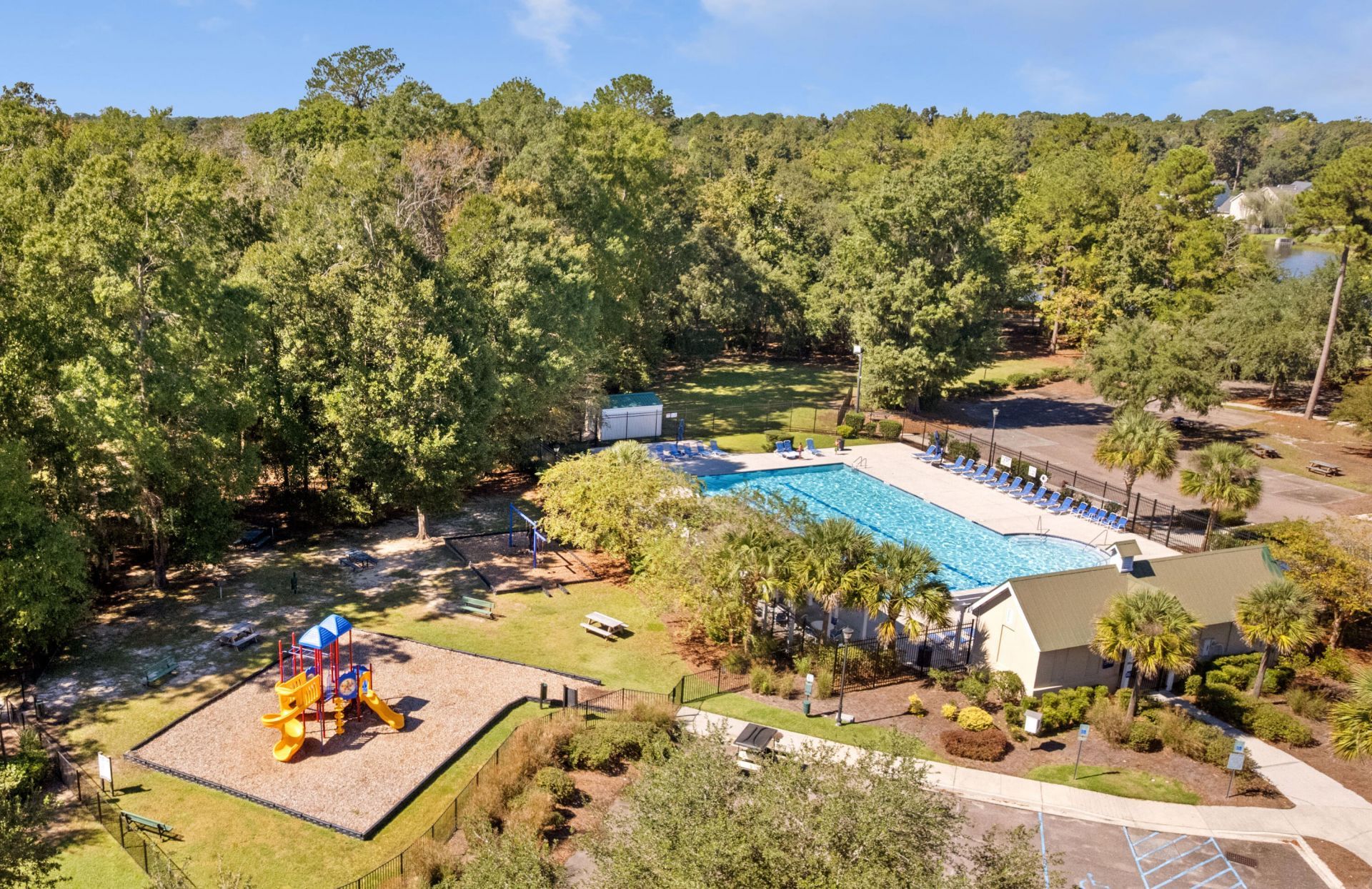 5204 Birdie Lane Photo 7