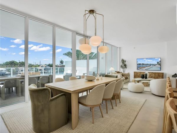407 N Riverside Dr , Unit 202, Pompano Beach, FL 33062
