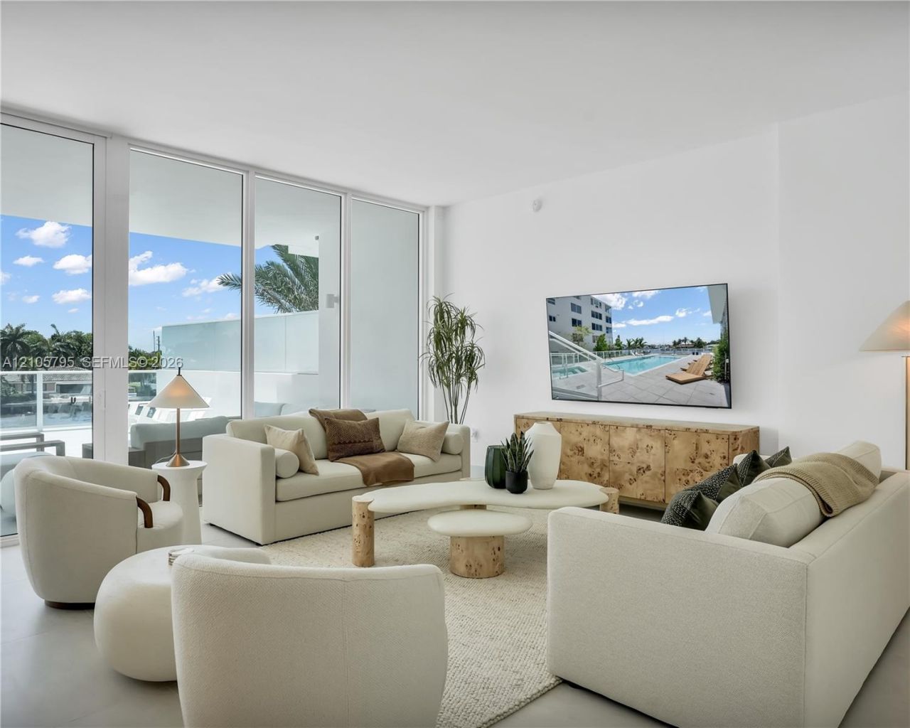 407 N Riverside Dr , Unit 202, Pompano Beach, FL 33062 Photo