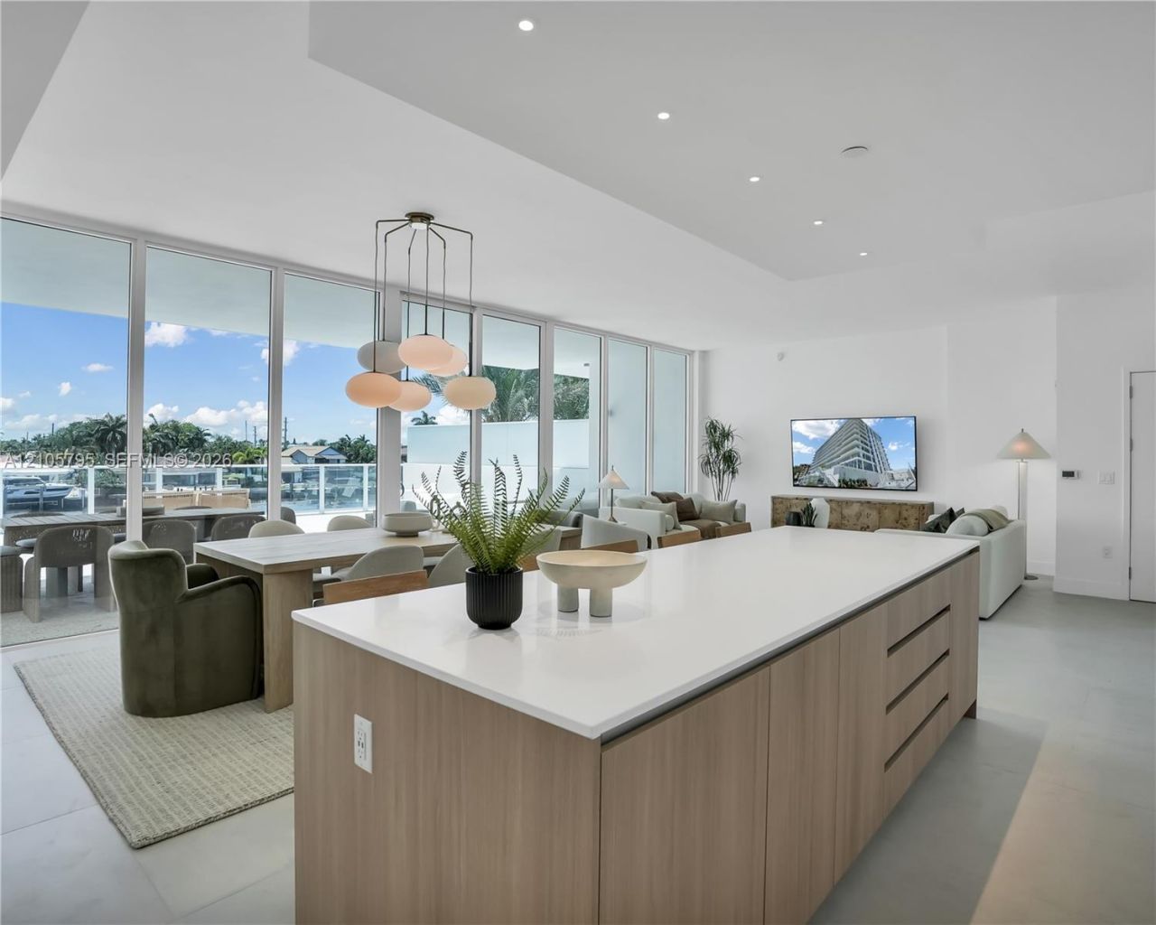 407 N Riverside Dr , Unit 202, Pompano Beach, FL 33062 Photo