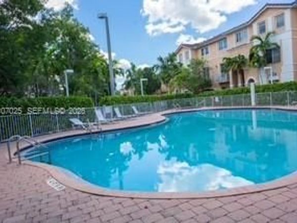 7070 NW 177th St , Unit 206-10, Hialeah, FL 33015
