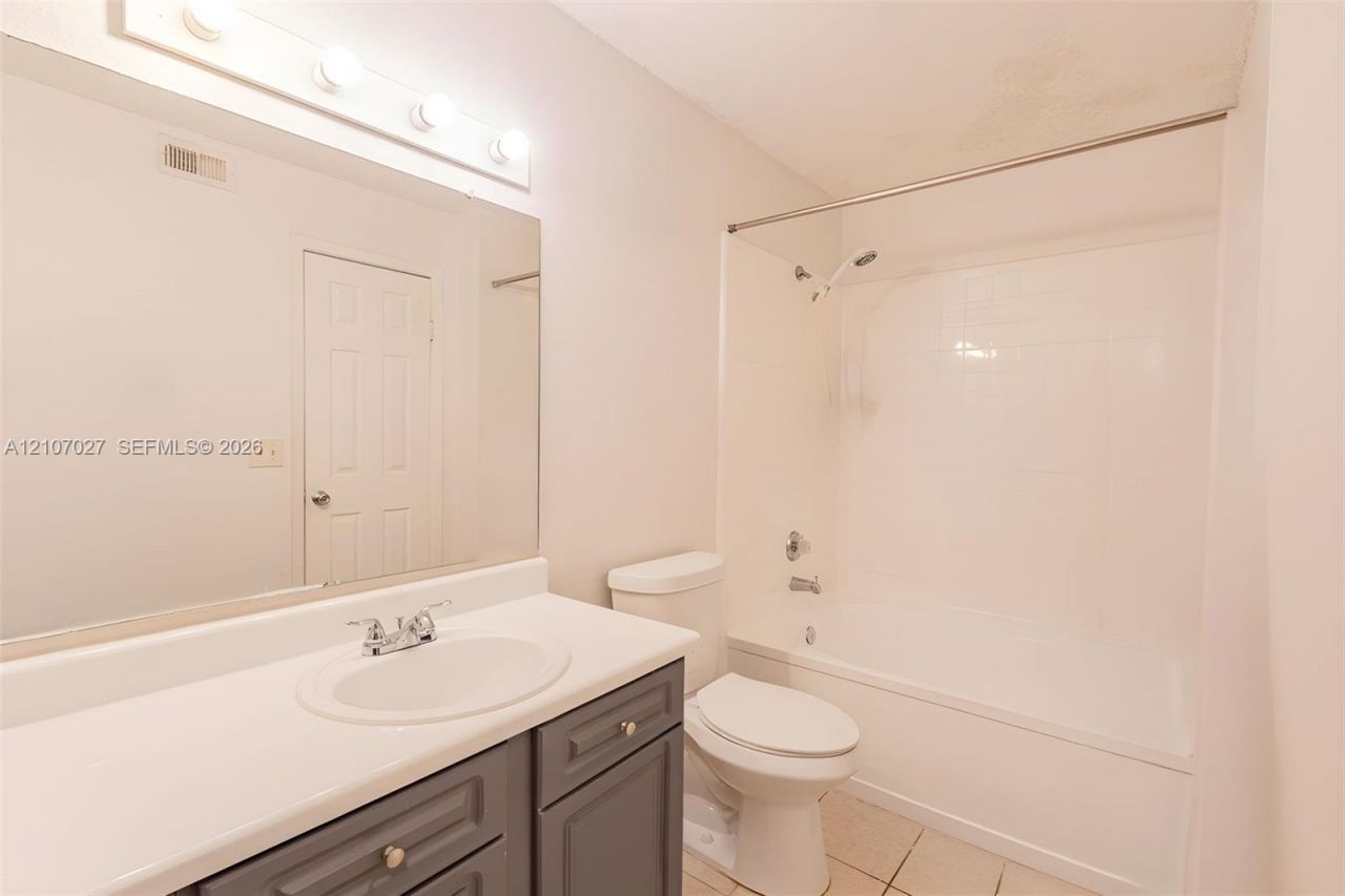 15050 SW 103rd Ter, Unit 7202, Miami, FL 33196 Photo